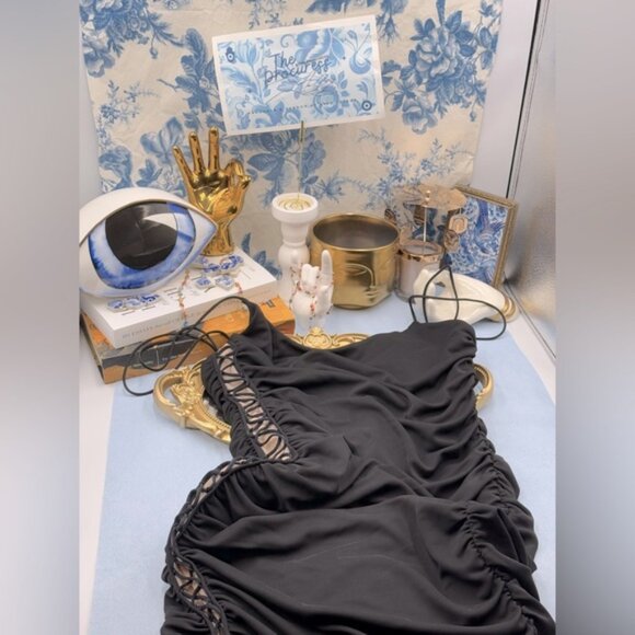 🆕 ALICE + OLIVIA 🧿 NWOT Siriana Ruched Mini Bodycon Dress, Black - Sz 10 - Picture 2 of 14